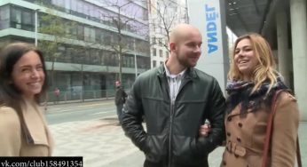 Gavat Kel Karısını Siktiriyor